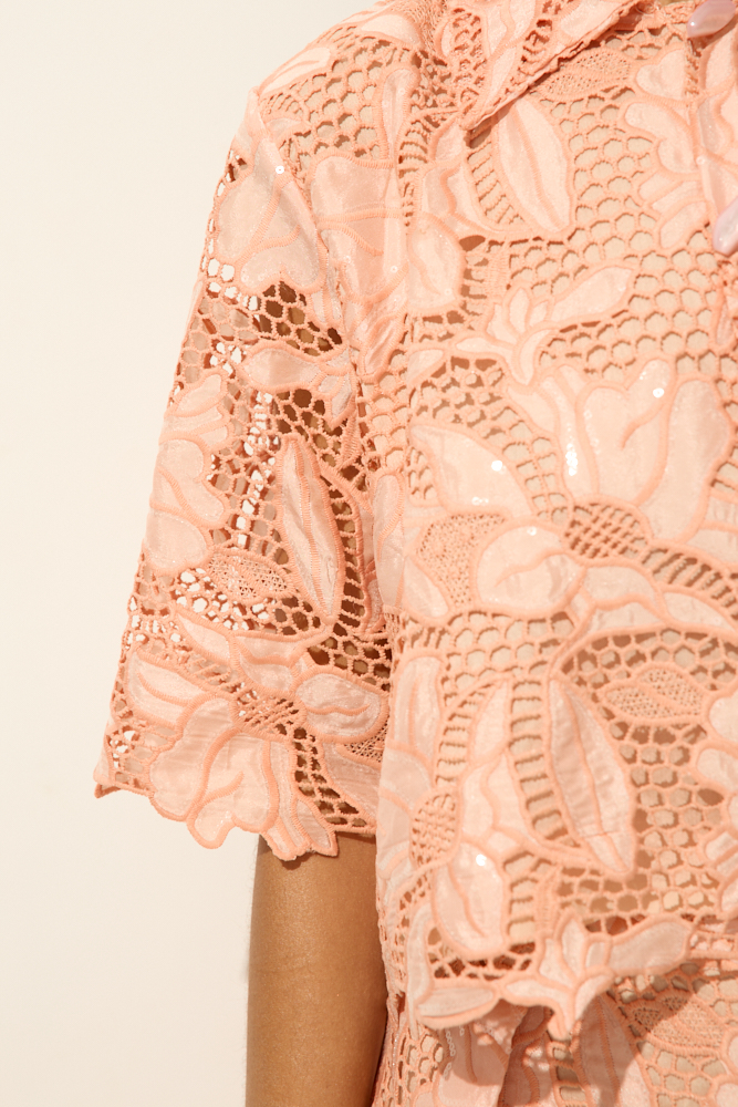 VALETTA LACE CROP SHIRT IN PEACH FIZZ
