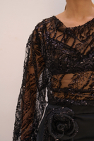 KORONKOWA SUKIENKA MINI Z ODPINANĄ RÓŻĄ MALE NOIR 