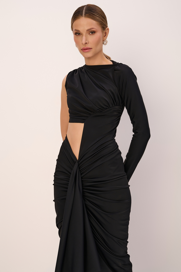 MARSZCZONA SUKIENKA NA JEDNO RAMIE LONDON BLACK