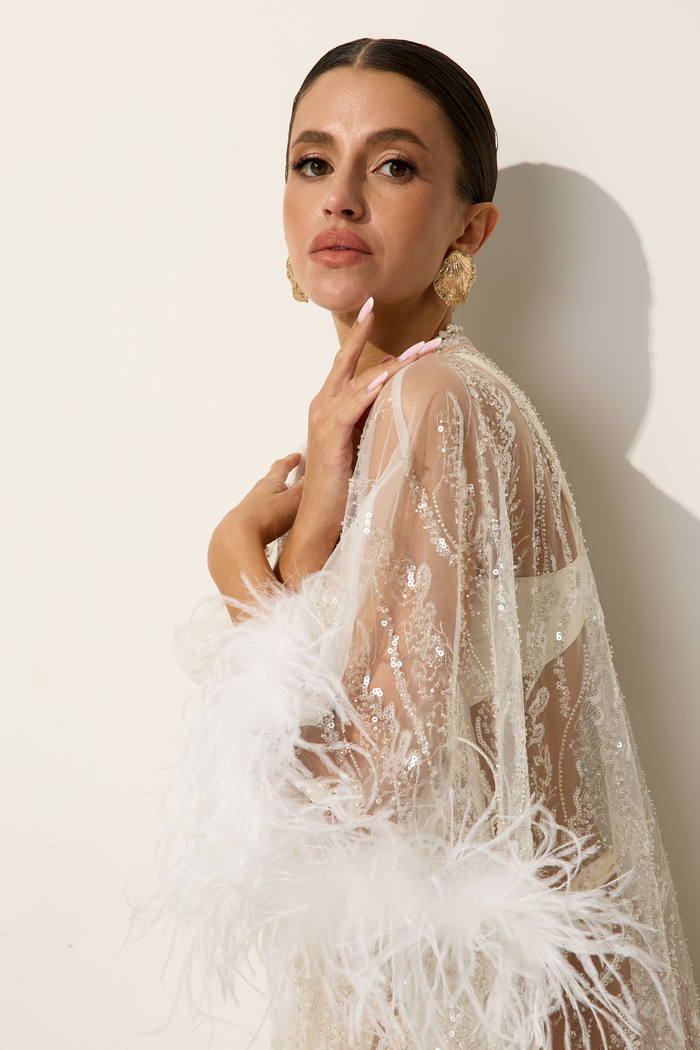 AMMAN HAND-EMBROIDERED BEACH ROBE WITH OSTRICH FEATHERS IN PEARL WHITE