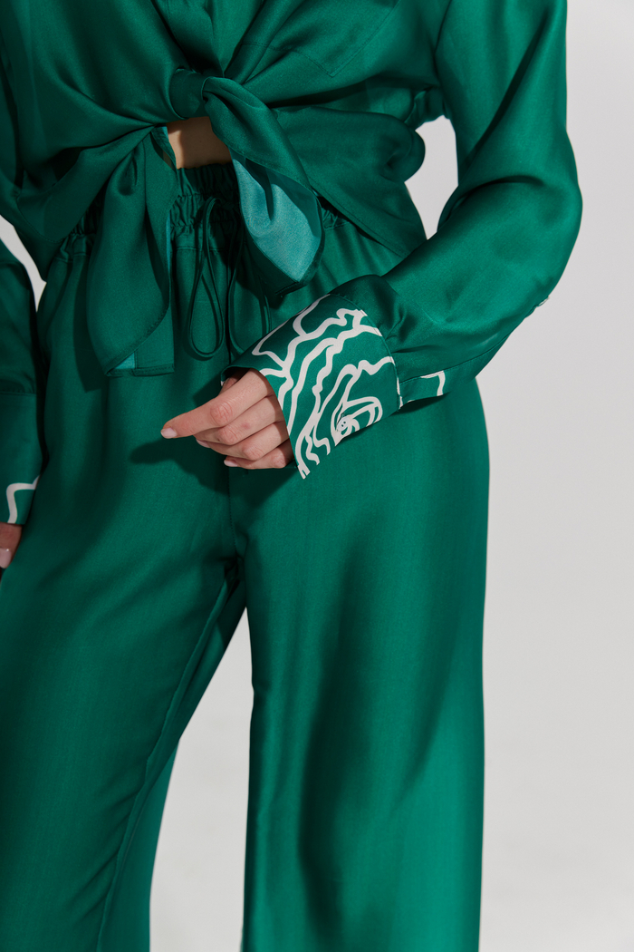 CANNES ROSE LONG SLEEVE SHIRT IN EMERALD GREEN